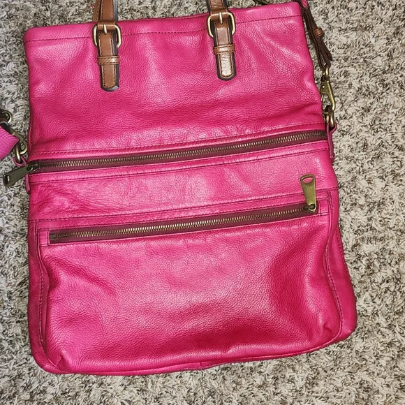 FOSSIL Explorer Leather Tote Hot Pink Magenta Foldover Brass Messenger Bag - Picture 2 of 14